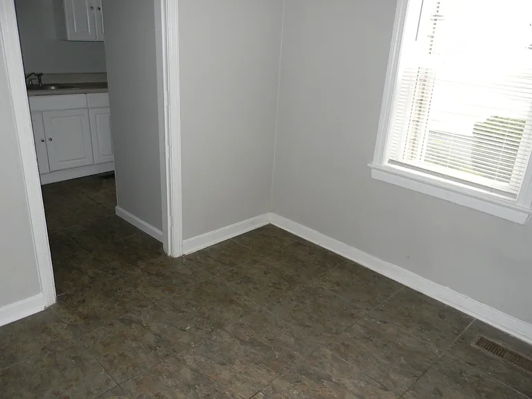 332 Woodward Rd — Photo 8