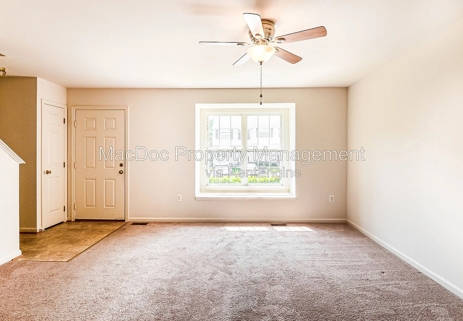 3 bed, 4.0 bath, 1972 sqft, $2,345 — Photo 4