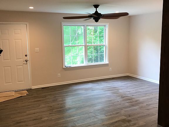 5th image of 26057 Sycamore Dr