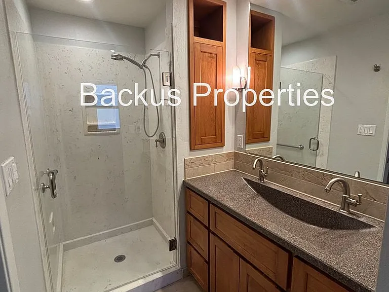 211 Chaucer Dr — Photo 19