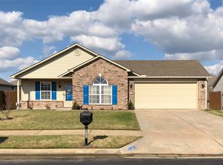 14905 S Glenn St, Glenpool, OK 74033