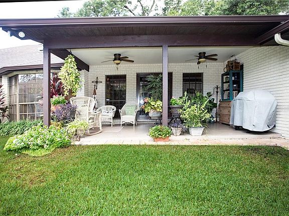 4th image of 2538 Laurelwood Ln