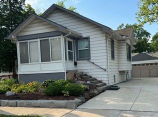 713 Saint Charles Ct, Royal Oak, MI 48067