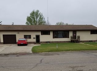 315 7th Ave NE, Kenmare, ND 58746