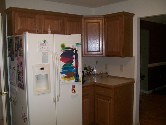 4th image of 3 Lee Ct