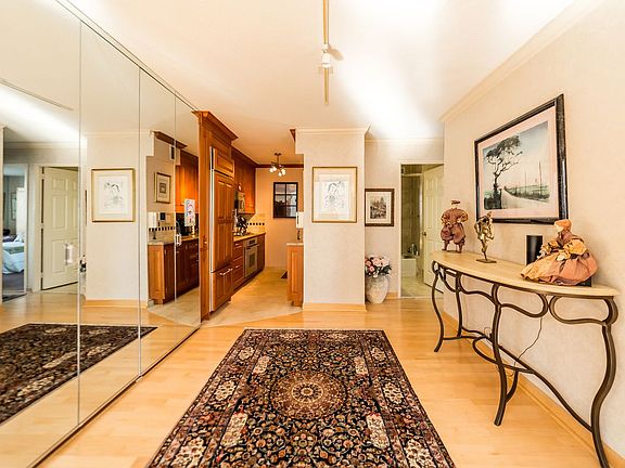 5th image of 415 E 37th St APT 31A
