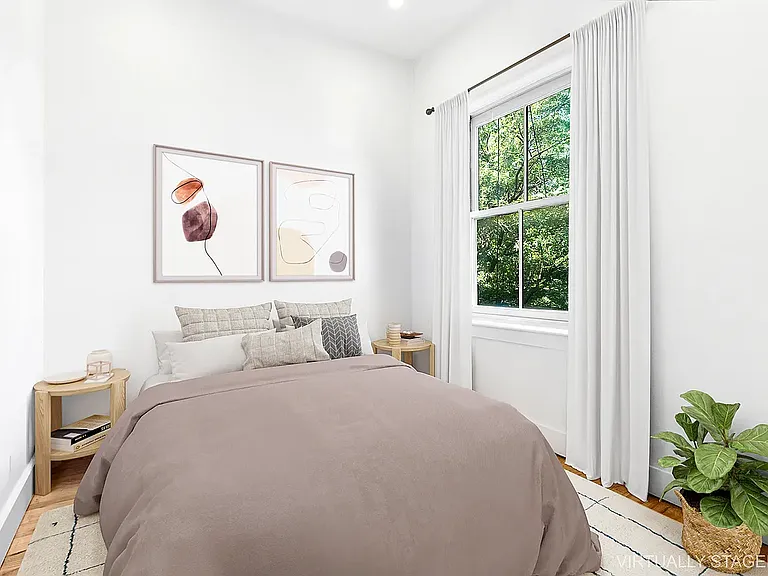 327 Henry St #4F — Photo 4