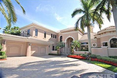 2nd image of 5976 Vintage Oaks Cir