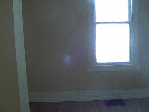 2nd image of 329 Weiss Ave