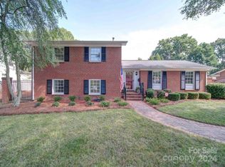 1112 Woodvale Ave, Gastonia, NC 28054
