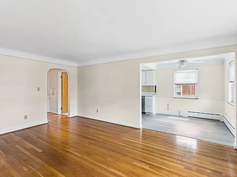 Oakley- Charming 4 family and desirable street — Photo 14