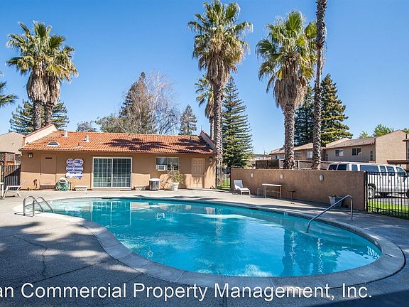 2nd image of 1095 Marina Dr #1069