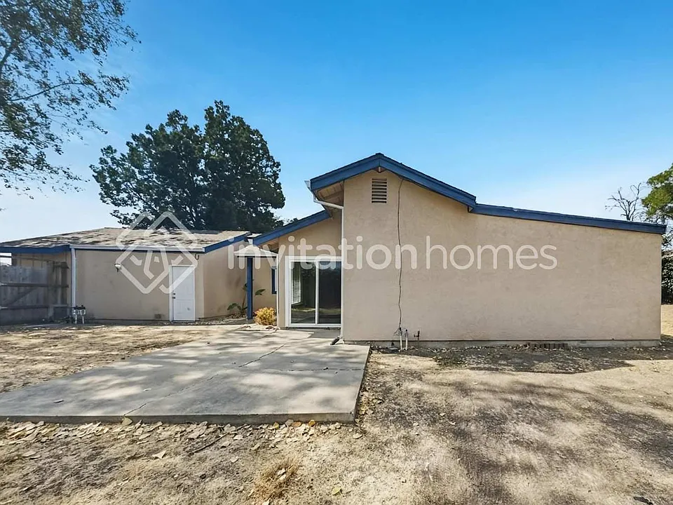 101 Cedar Rock Cir