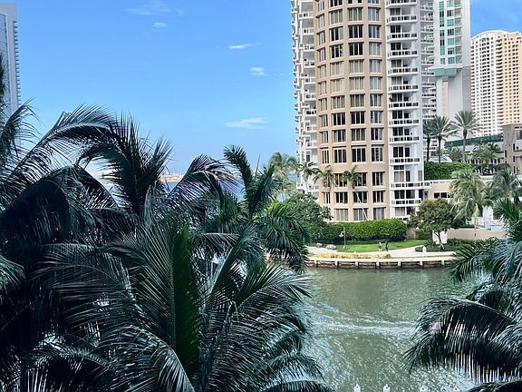 4th image of 465 Brickell Ave APT 416