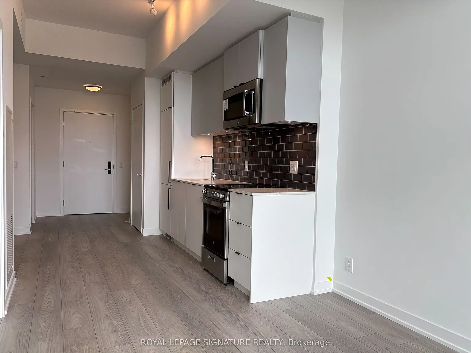 2 bed, $2,500 — Photo 2