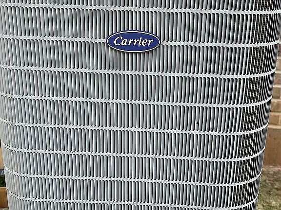 5th image of 5001 Sweetwater Dr