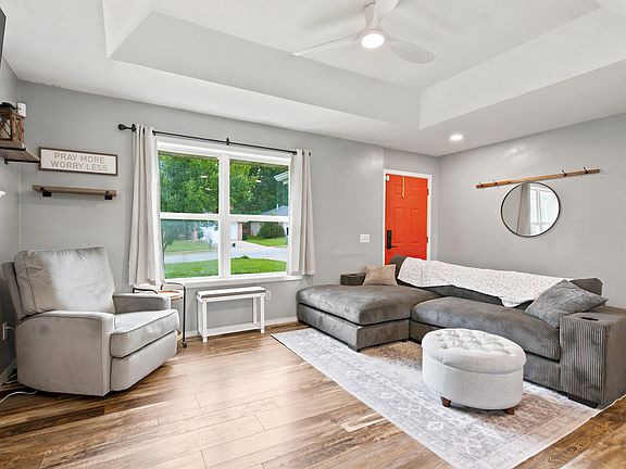 3rd image of 3322 W Rockwood Street