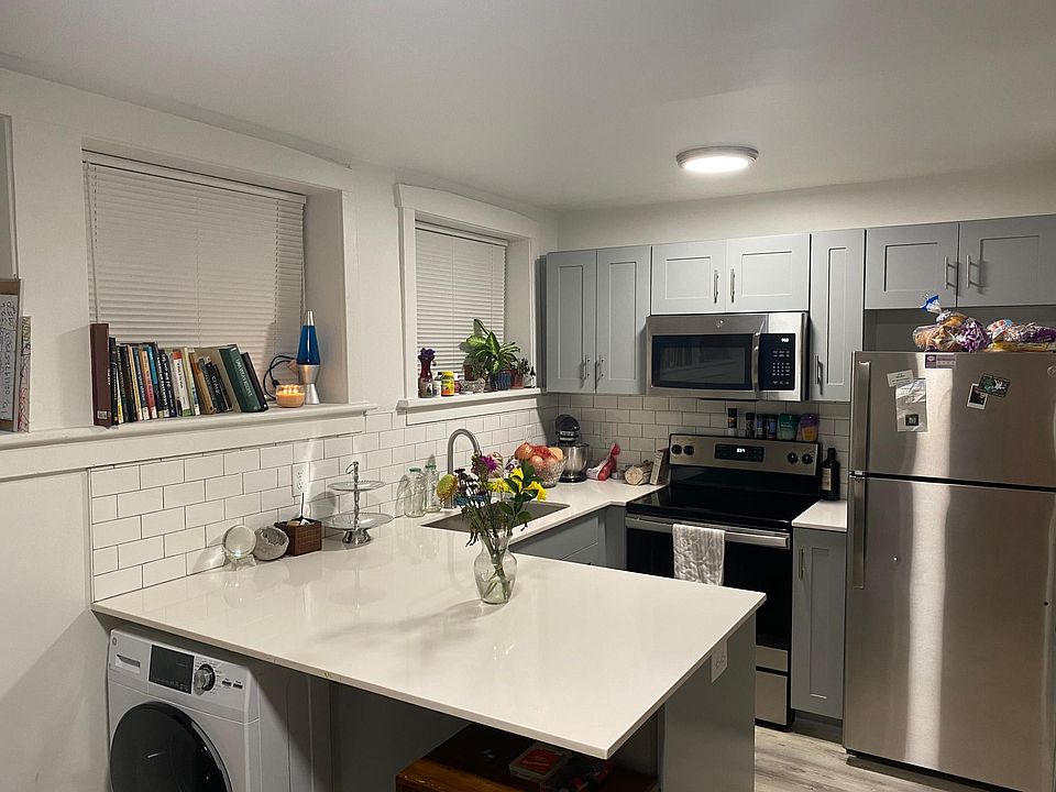 1st image of 435 E 100 S APT 4