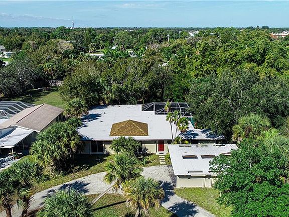 3rd image of 4479 N Shore Dr