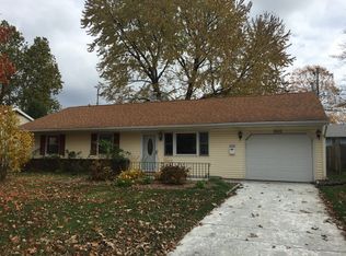 1902 Diana Ave, Champaign, IL