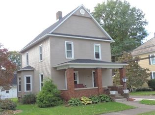 114 W 11th St, Dover, OH 44622