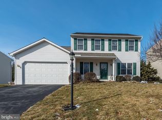 127 Summer House Ln, York, PA 17408