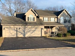 731 West Ln, Geneva, IL 60134