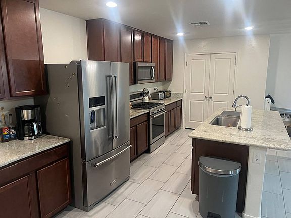 4th image of 16222 W La Ventilla Way
