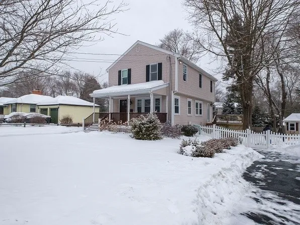 346 Union St, Weymouth, MA 02190