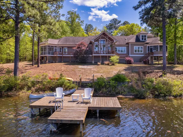 215 Tuscarora Road, Carthage, NC 28327