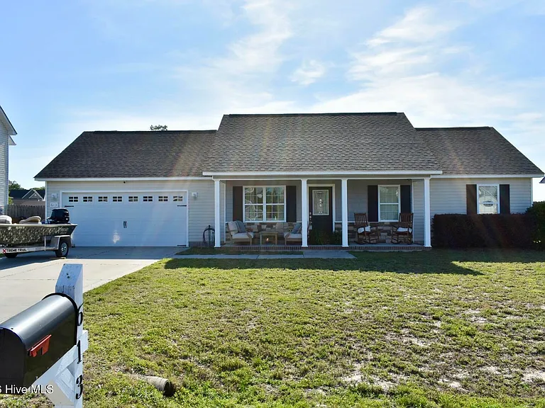 613 Parsley Dr — Photo 1