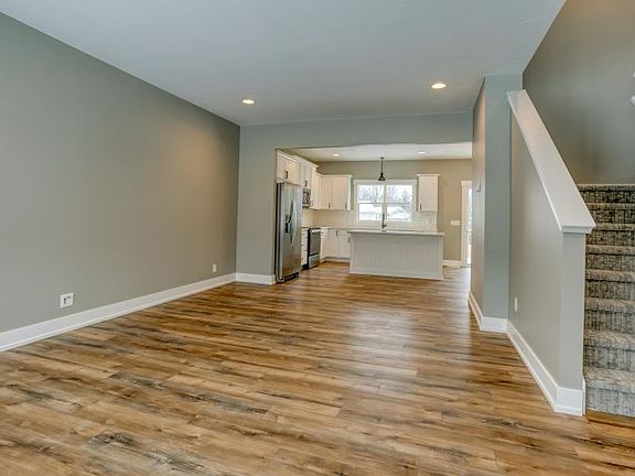 5th image of 10858 Easthill Dr