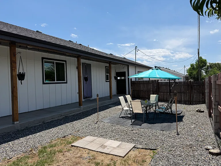 2527 W Wesley Ave — Photo 7