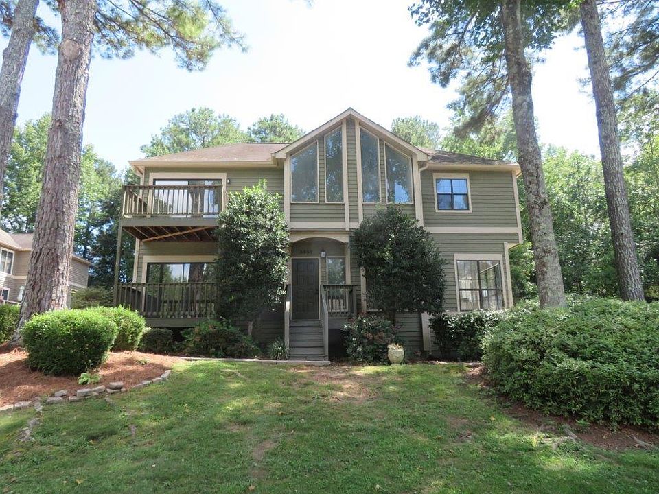 1st image of 3052 Steeplechase Dr