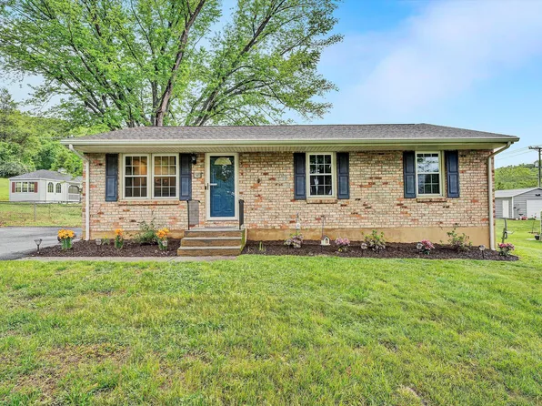 52 Hillview Dr, Roanoke, VA 24019