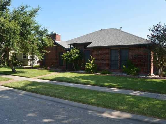 3rd image of 4517 Dandridge Dr