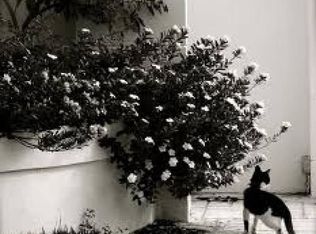 212 Carpenter St REAR B, Philadelphia, PA 19147