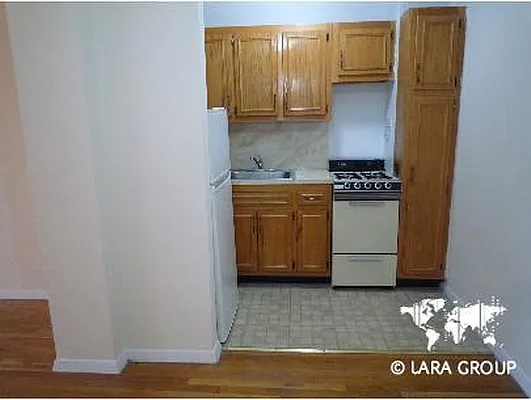 Rented by Lara Group | media 25