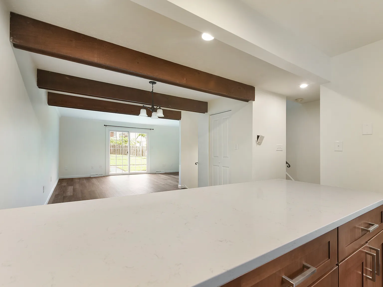 2 bed, 1.5 bath, 1369 sqft, $2,150 — Photo 4