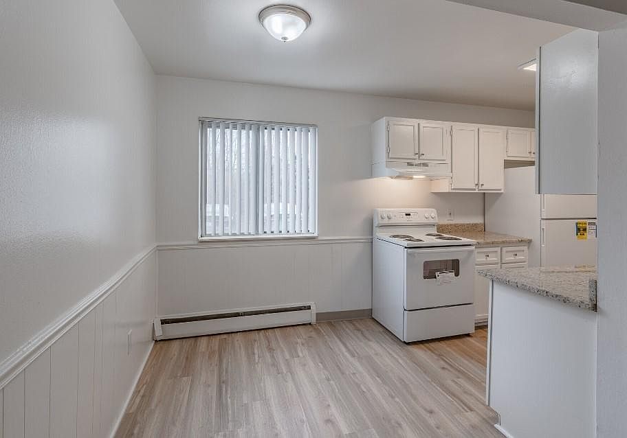 Parks at Concorde 7080 Niagara St Romulus MI Zillow