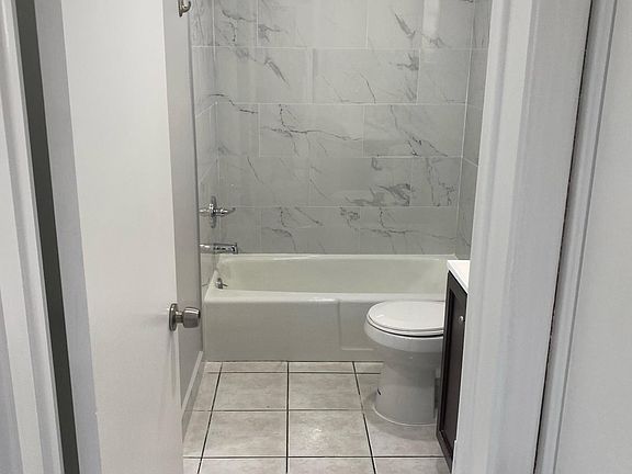 2nd image of 2800 NE 203rd St APT 9