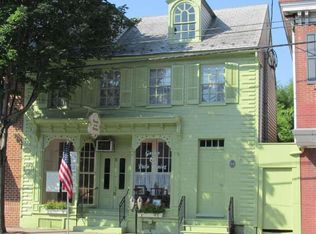 8 S Market St, Elizabethtown, PA 17022