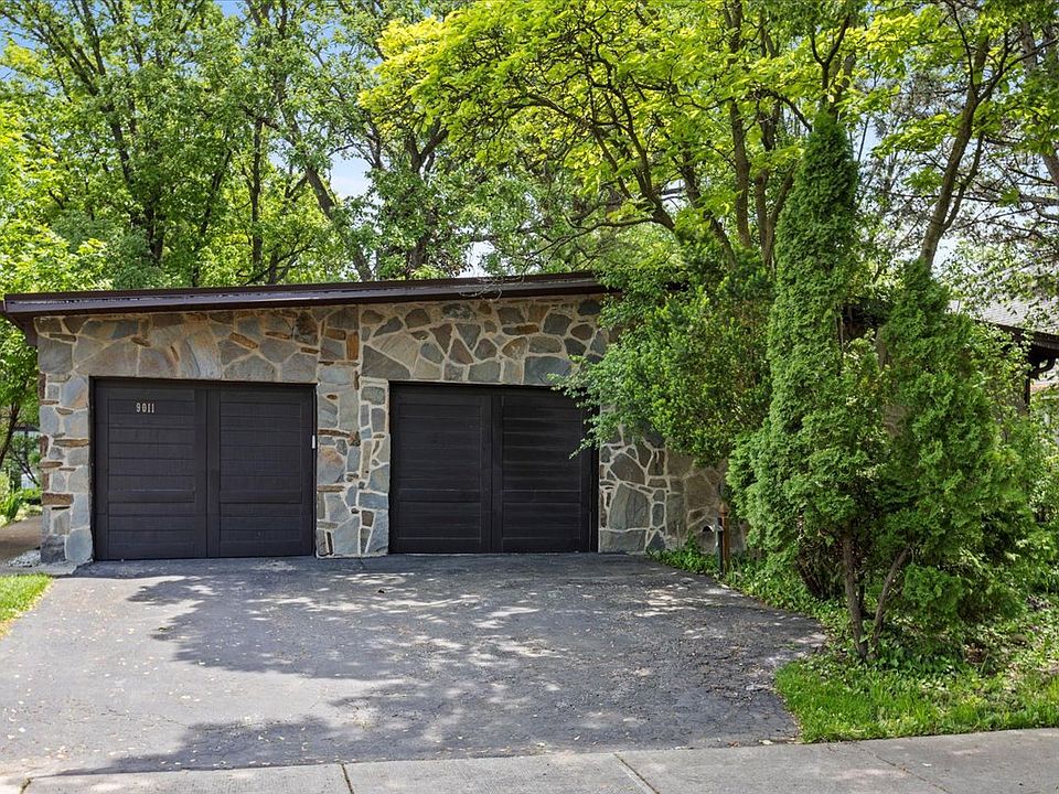 1st image of 9011 Kildare Ave
