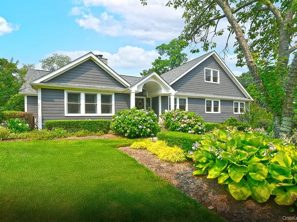 31 Huntington Bay Road, Huntington, NY 11743