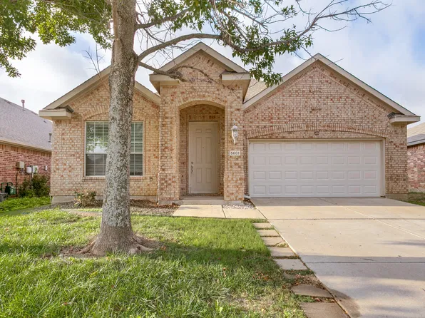 5601 Millers Creek Dr, Denton, TX 76226