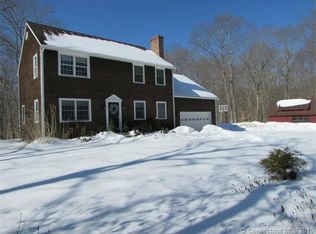 727 Pendleton Hill Rd, North Stonington, CT 06359