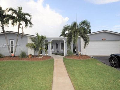 9421 NW 3rd St, Pembroke Pines, FL, 33024