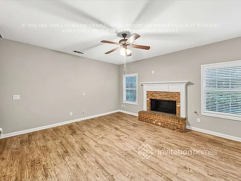 8920 Watersedge Ct — Photo 6