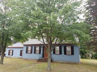 24 Blackwater Rd, Somersworth, NH 03878