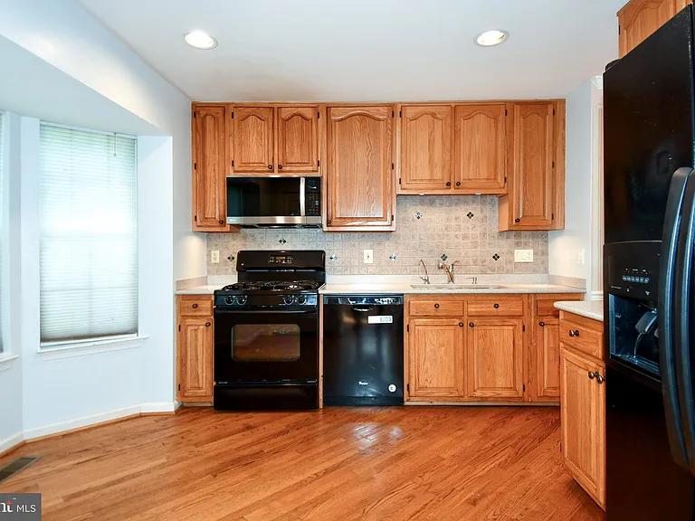 16853 Capon Tree Ln — Photo 14